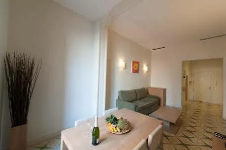Sunny Flats Apart Barselona Otel